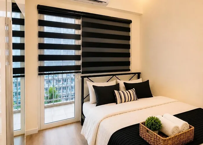Stylish 1br Pool View With Netflix Shore Near Moa *