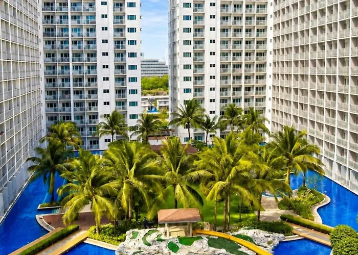 Stylish 1br Pool View With Netflix Shore Near Moa Apartamento